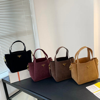 Чанта PRAD